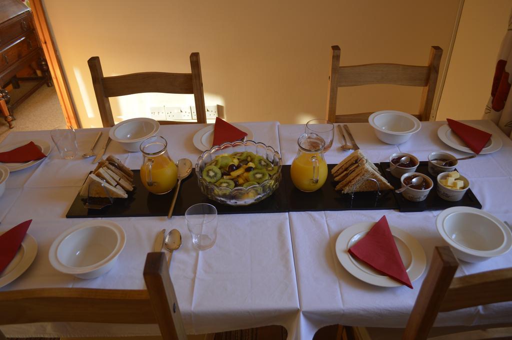 Troedyrhiw Bed & Breakfast 카디건 외부 사진